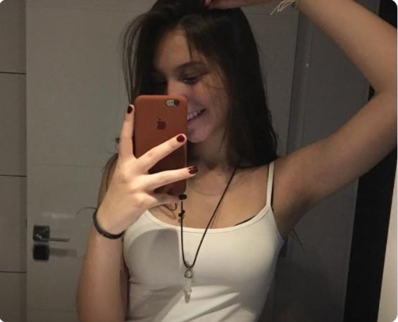 <em><strong>Isabella R.</strong></em>